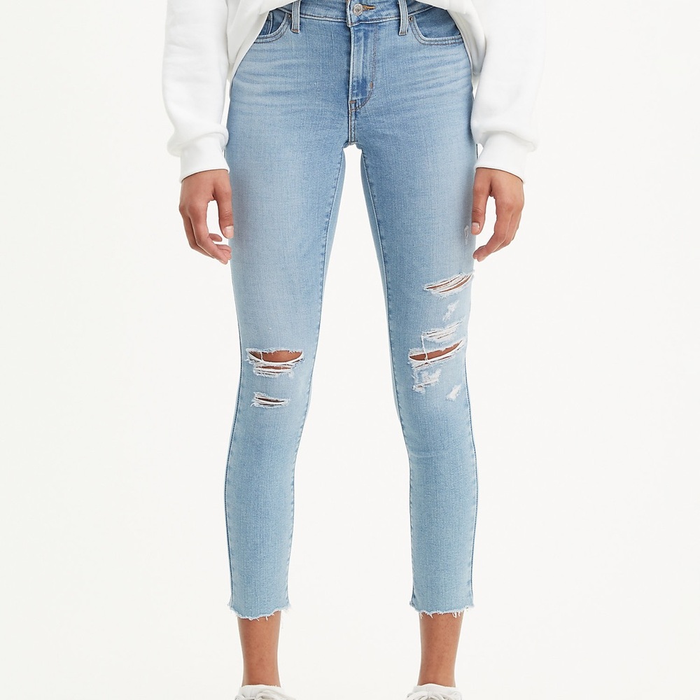 Levi’s 711 skinny jeans